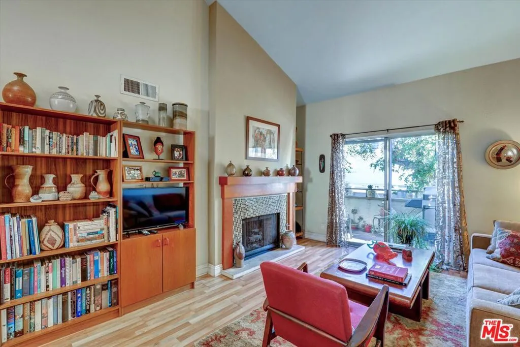 645 Chestnut Avenue 315, Long Beach, California 90802 home-pic-6